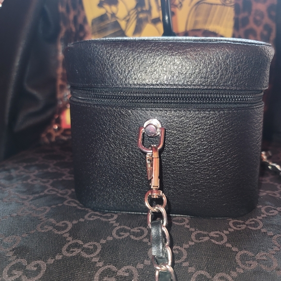 Gucci Cat Pebbled Leather Black Vanity Case Toiletry Case 2way Shoulder Bag - Picture 13 of 16